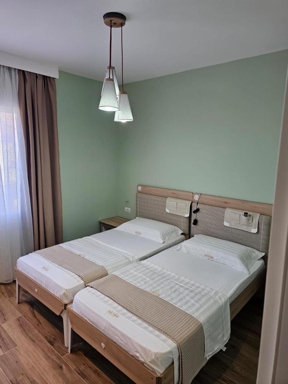 Apartament Klaudia Himara